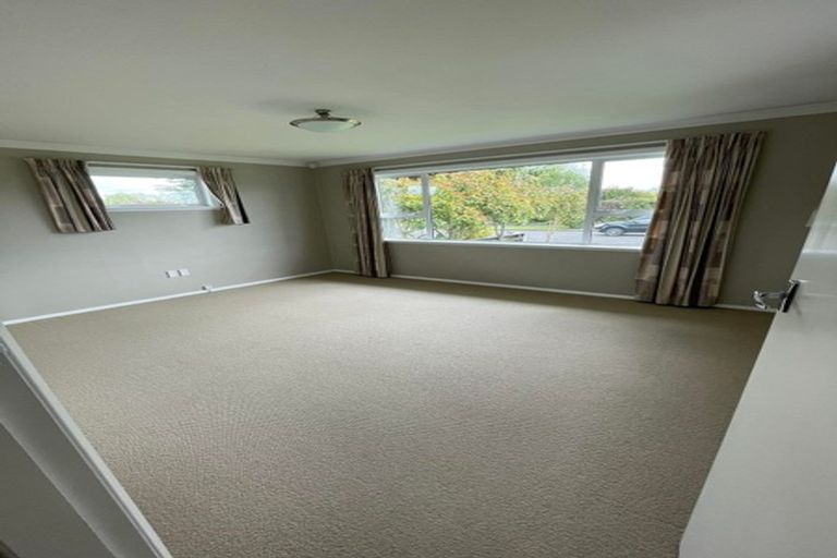 Photo of property in 23 Edwards Place, Terrace End, Palmerston North, 4410