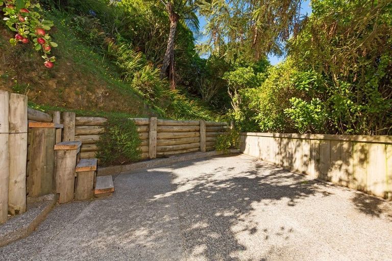Photo of property in 26 Akatea Road, Korokoro, Lower Hutt, 5012