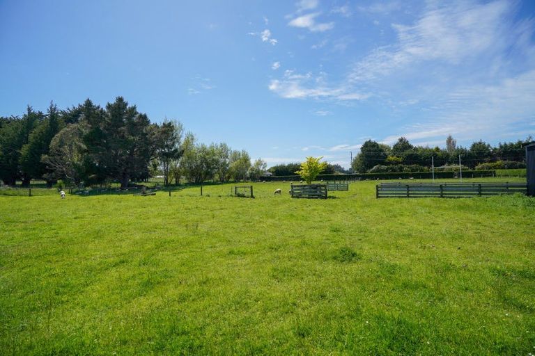 Photo of property in 102 Black Road, Otatara, Invercargill, 9879