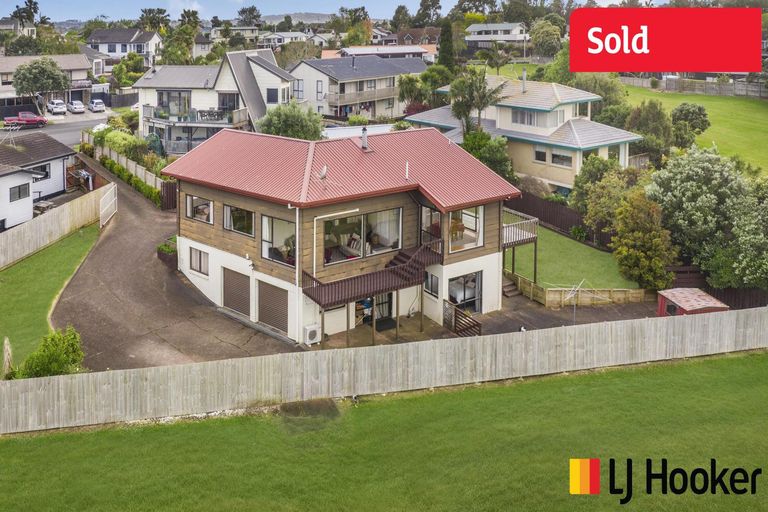 Photo of property in 14 Kaanapali Place, Wattle Downs, Auckland, 2103