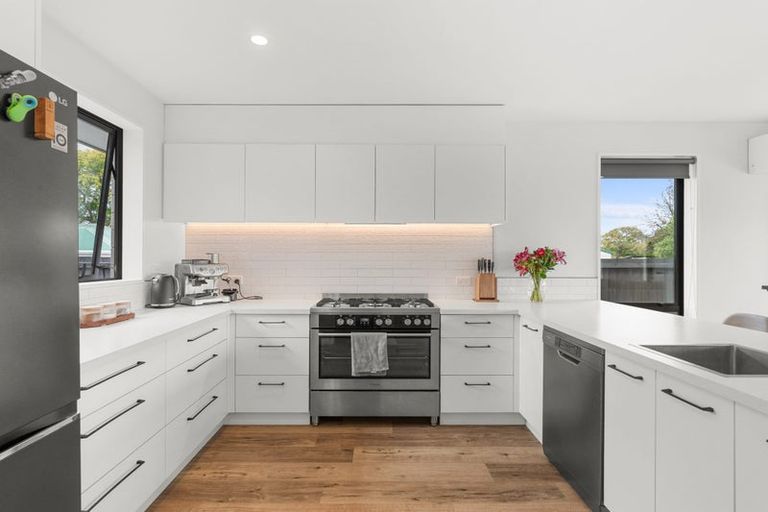 Photo of property in 139 Springs Road, Hornby, Christchurch, 8042