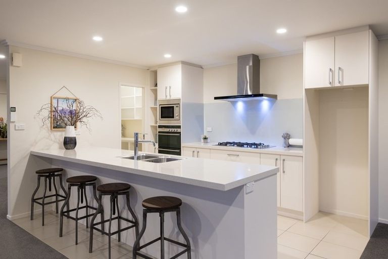 Photo of property in 16 Kapuka Street, Papamoa Beach, Papamoa, 3118