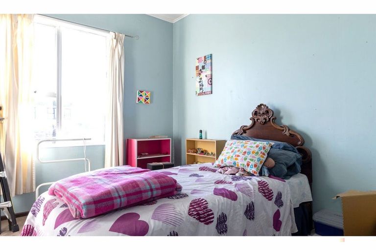 Photo of property in 1 Clifton Terrace, West End, Timaru, 7910