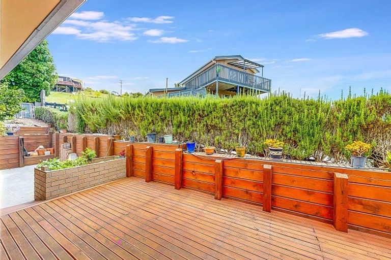 Photo of property in 101 Estuary View, Whangamata, 3620