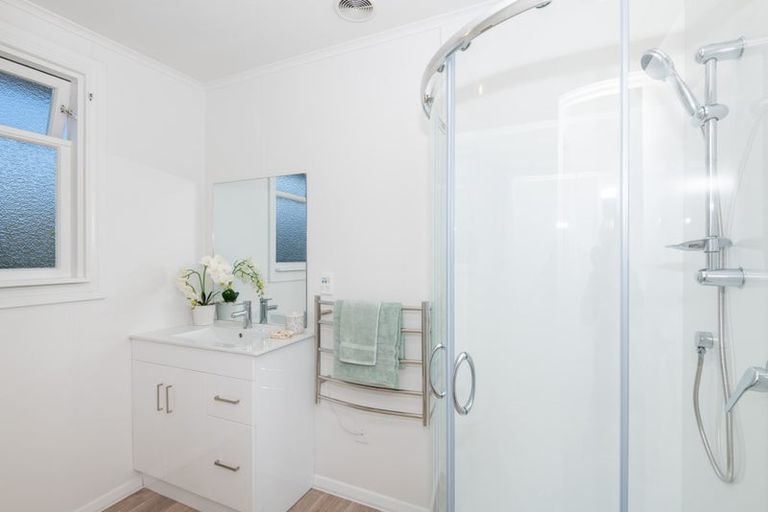 Photo of property in 37 Mana Avenue, Titahi Bay, Porirua, 5022