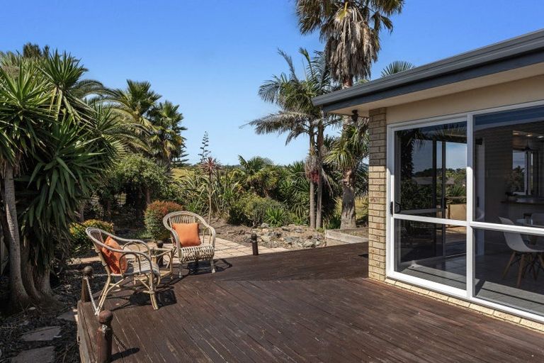 Photo of property in 34 Ohuirehe Road, Coastlands, Whakatane, 3120