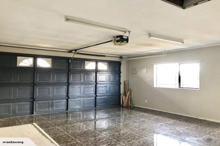 Photo of property in 113 Golfland Drive, Golflands, Auckland, 2013