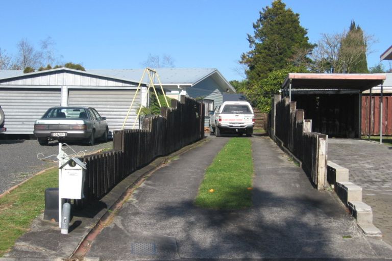 Photo of property in 4 Fleming Place, Chedworth, Hamilton, 3210