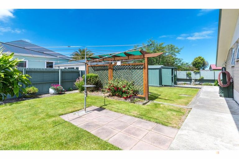 Photo of property in 38 Maude Street, Waimate, 7924