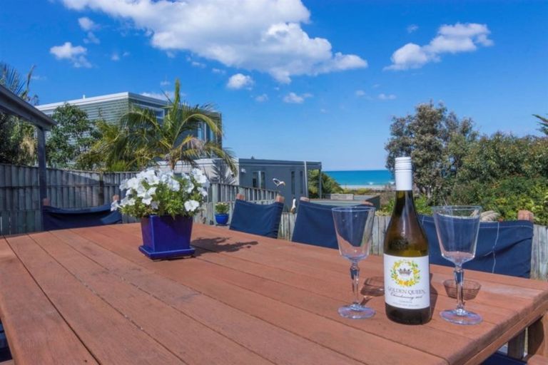 Photo of property in 3 Douglas Street, Okitu, Gisborne, 4010