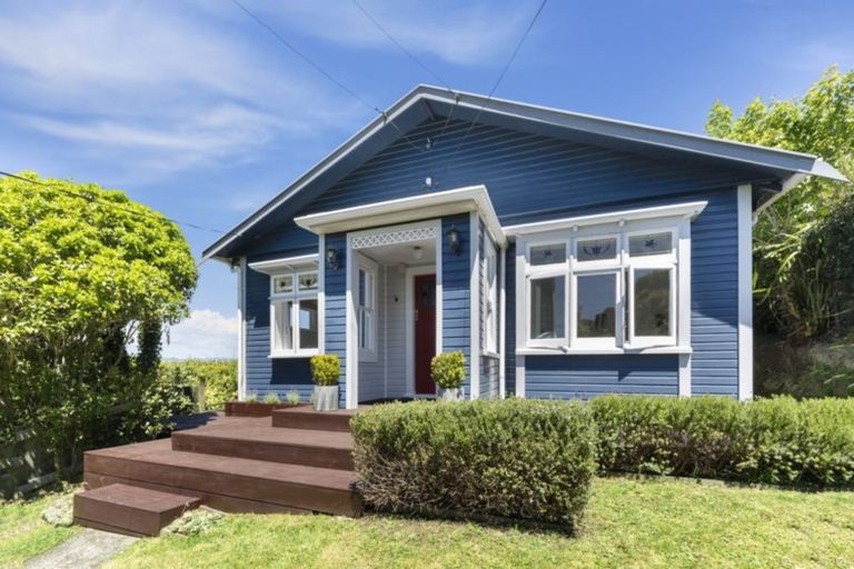 Photo of property in 43 Woodland Road, Johnsonville, Wellington, 6037