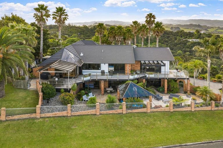 Photo of property in 5 Kotare Place, Sandspit, Warkworth, 0982