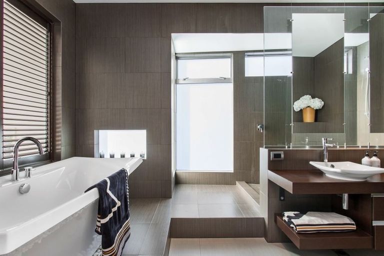 Photo of property in 53 Hawthorne Street, Strowan, Christchurch, 8052