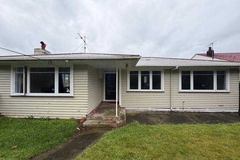 Photo of property in 94 Miramar North Road, Miramar, Wellington, 6022