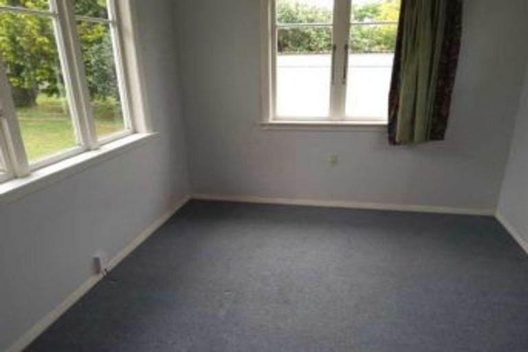 Photo of property in 238 High Street North, Carterton, 5713