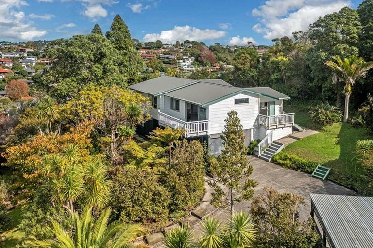 Photo of property in 6 Kegworth Place, Browns Bay, Auckland, 0630