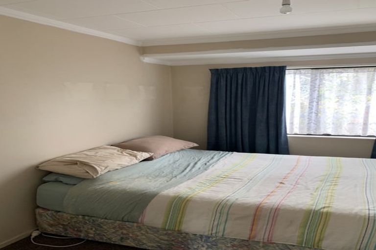 Photo of property in 18 Delaware Grove, Totara Park, Upper Hutt, 5018