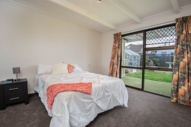 Photo of property in 16 Bush Road, Mosgiel, 9024