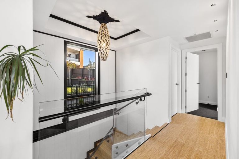 Photo of property in 10 Hawkshead Way, Westmorland, Christchurch, 8025