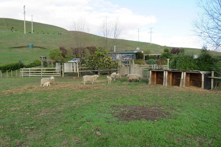 Photo of property in 727 Valley Road, Raukawa, Hastings, 4174