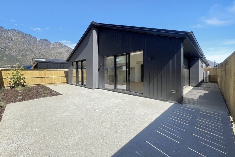 Photo of property in 41 Woolshed Road, Jacks Point, Queenstown, 9371