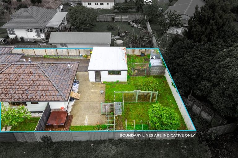 Photo of property in 16 Willis Road, Papakura, 2110