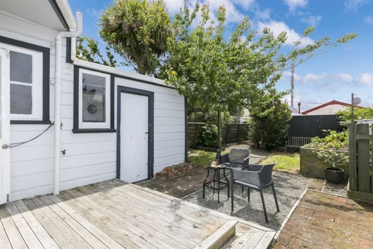 Photo of property in 35 Normanby Street, Newtown, Wellington, 6021
