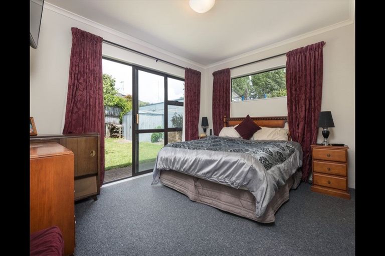 Photo of property in 25 Barbara Grove, Papamoa Beach, Papamoa, 3118