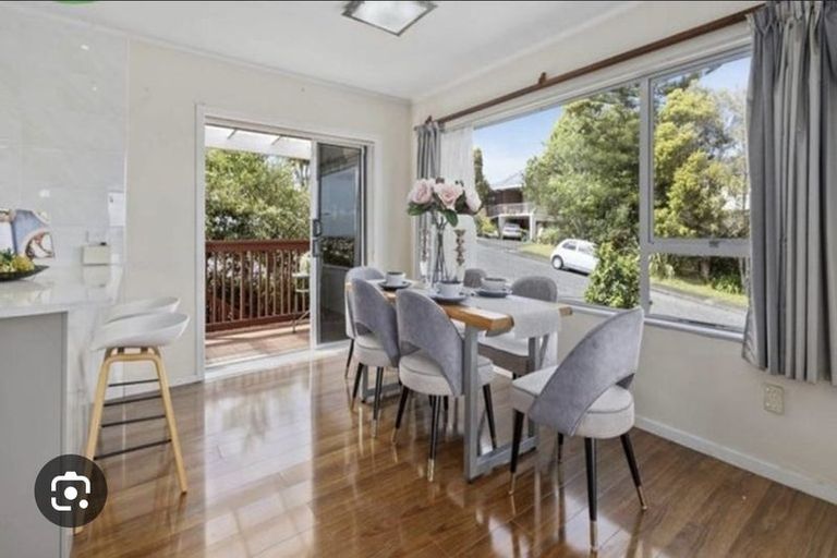 Photo of property in 16 Colin Wild Place, Glenfield, Auckland, 0629