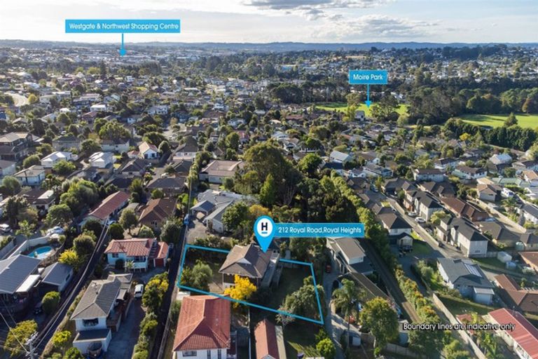 Photo of property in 212 Royal Road, Massey, Auckland, 0614