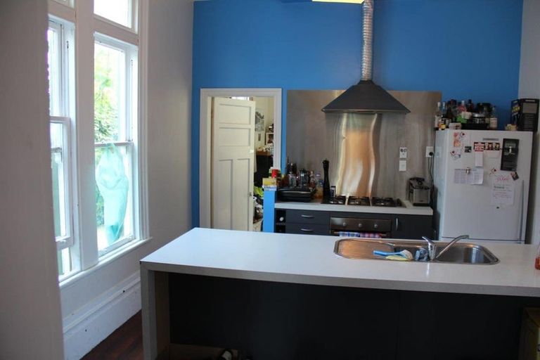 Photo of property in 5 Allenby Terrace, Wellington Central, Wellington, 6011