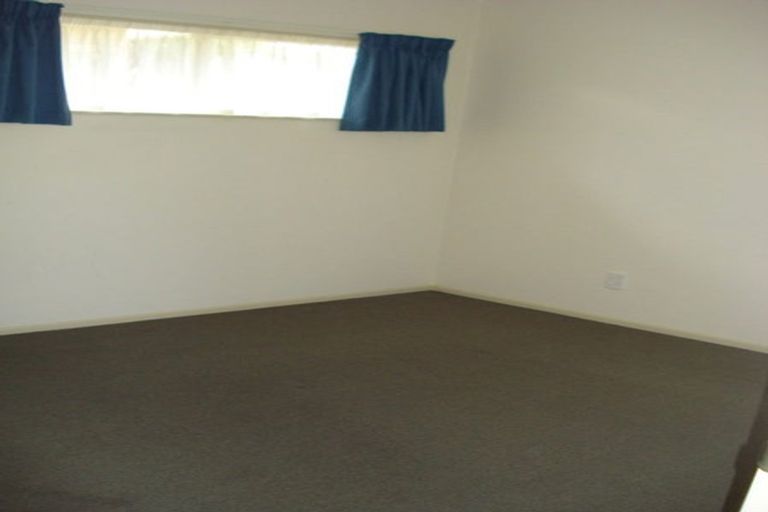 Photo of property in 42a Queenwood Road, Levin, 5510