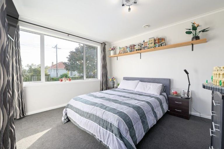 Photo of property in 64 Alfred Street, Fairfield, Hamilton, 3214