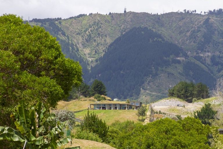 Photo of property in 187 Peka Peka Road, Peka Peka, Waikanae, 5391