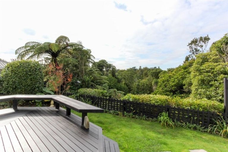 Photo of property in 10 Frank Frethey Place, Highlands Park, New Plymouth, 4312