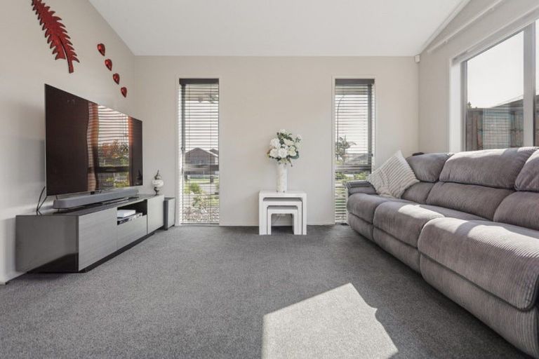 Photo of property in 87 Sandhurst Drive, Papamoa Beach, Papamoa, 3118