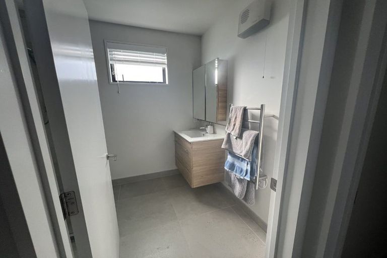 Photo of property in 2/404 Armagh Street, Linwood, Christchurch, 8011