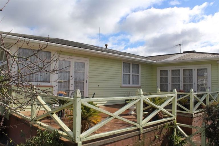 Photo of property in 8 Ogle Crescent, Te Kamo, Whangarei, 0112