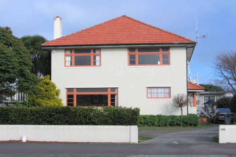 Photo of property in 300 Ruahine Street, Terrace End, Palmerston North, 4410