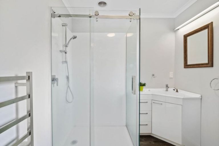 Photo of property in 17 Melrose Avenue, Owhata, Rotorua, 3010