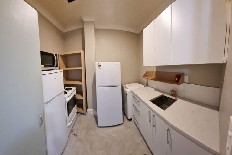 Photo of property in 56 Pipitea Street, Thorndon, Wellington, 6011