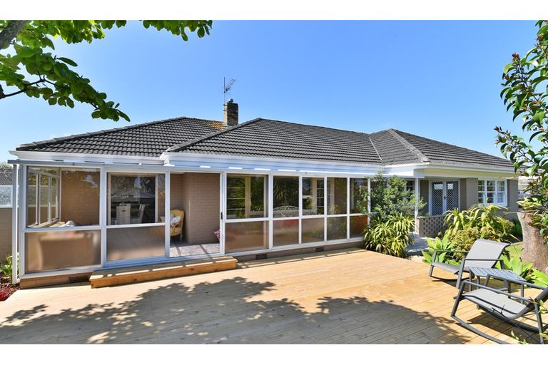 Photo of property in 2/16 Omagh Avenue, Papatoetoe, Auckland, 2025