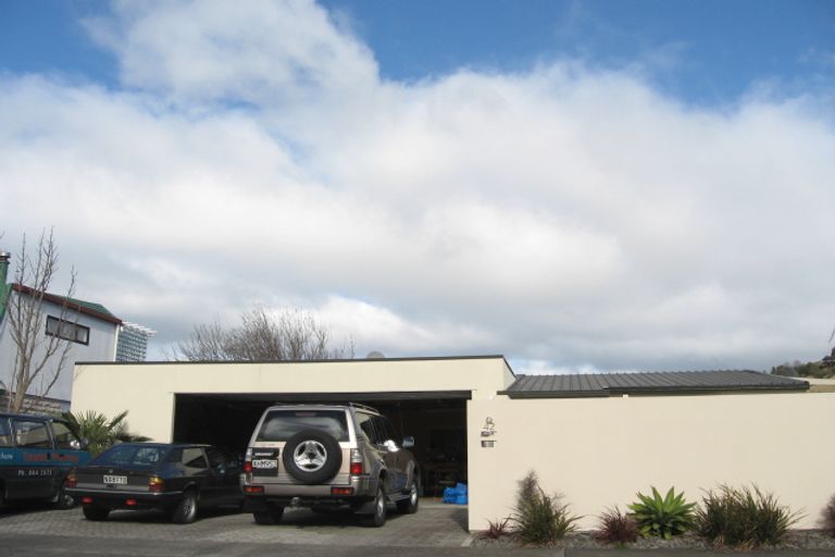 Photo of property in 42 Kent Terrace, Taradale, Napier, 4112