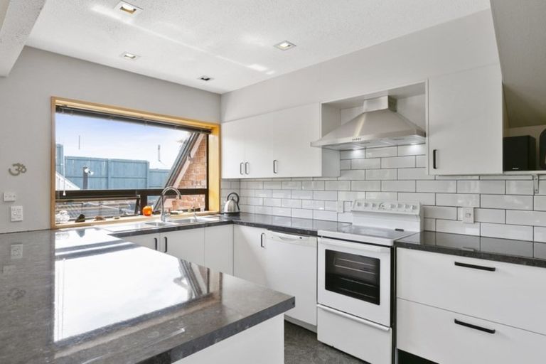 Photo of property in 98b Dunrobin Street, Waverley, Dunedin, 9013