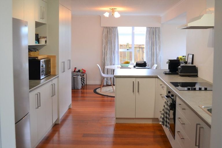 Photo of property in 247 Mangorei Road, Merrilands, New Plymouth, 4312