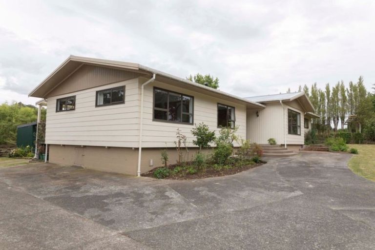 Photo of property in 190 Adelaide Road, Dannevirke, 4930