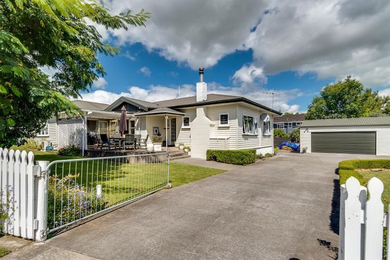 Photo of property in 15 Hill Street, Waipukurau, 4200
