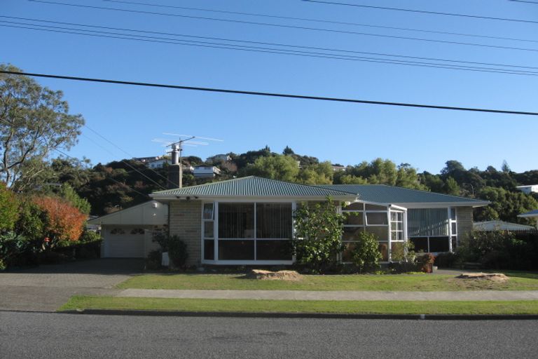 Photo of property in 54 Thomas Street, Stokes Valley, Lower Hutt, 5019
