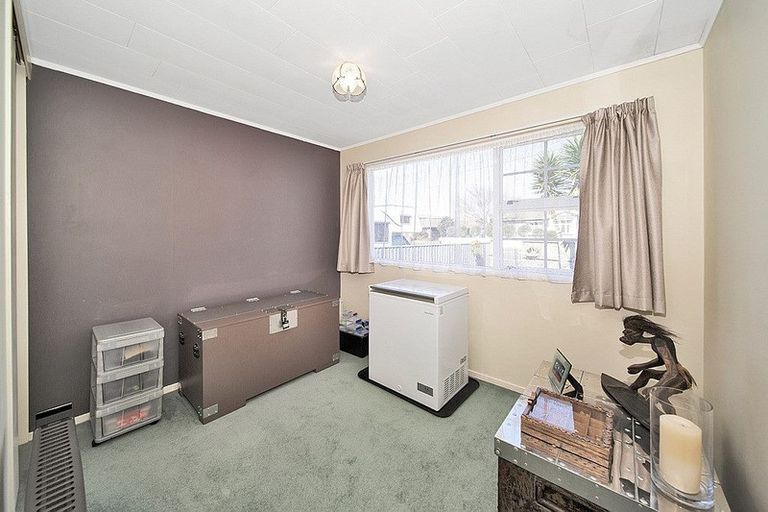 Photo of property in 24 Maire Street, Hawera, 4610