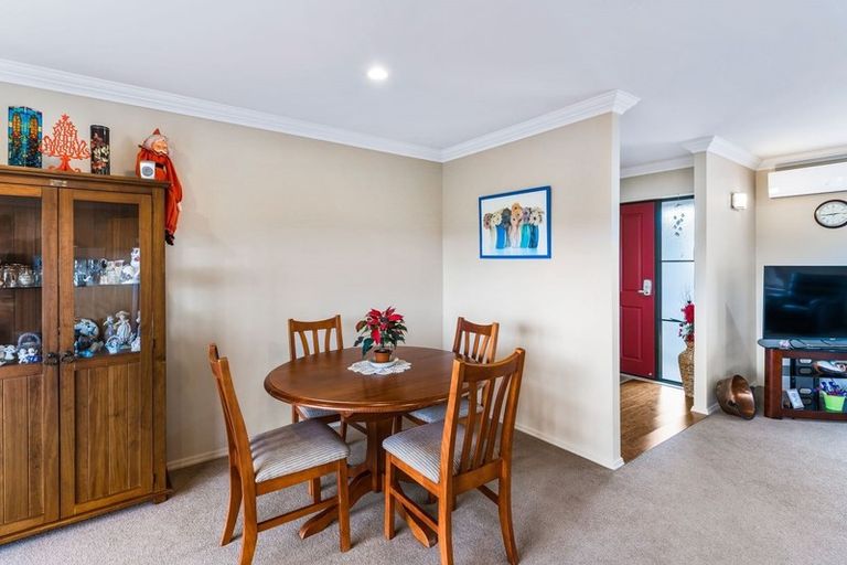 Photo of property in 44 Rush Creek Drive, Westgate, Auckland, 0614
